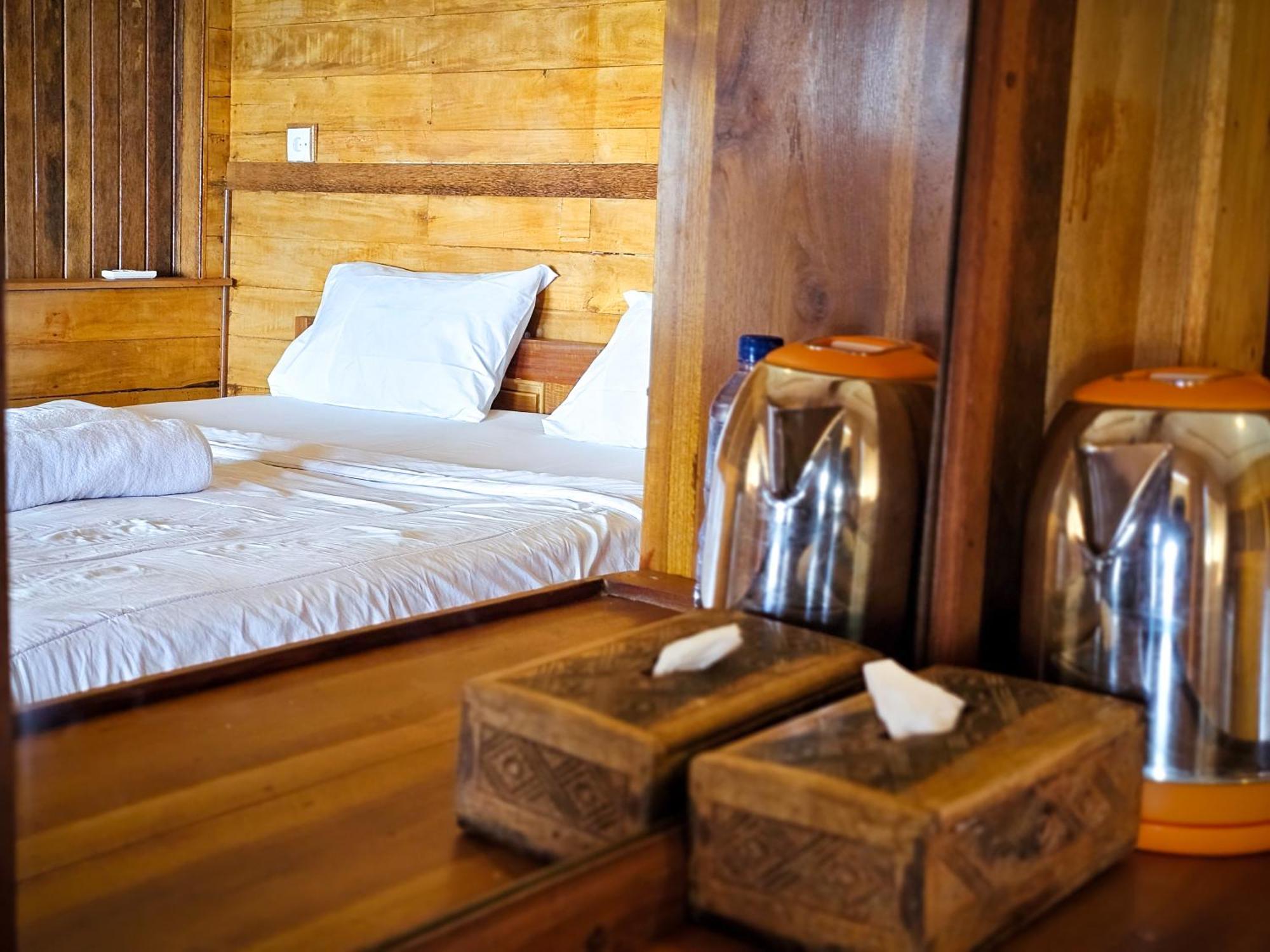 Отель Malibu Huts Semaya Экстерьер фото